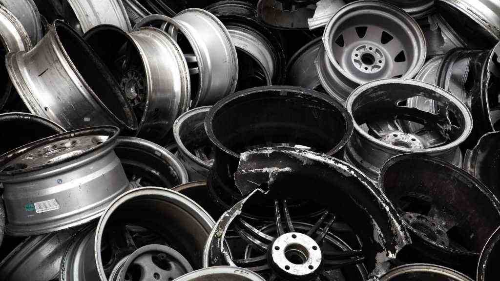 A,Scrap,Of,Old,Aluminum,Wheels,From,A,Recycling,Company